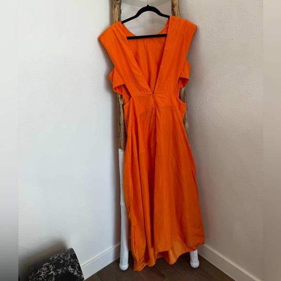 Tibi Italian Sporty Nylon Sleeveless Balloon Dress in Orange Size 10 - Picture 9 of 17